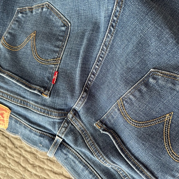 Women’s Levi’s classic straight leg 8 - Picture 3 of 5